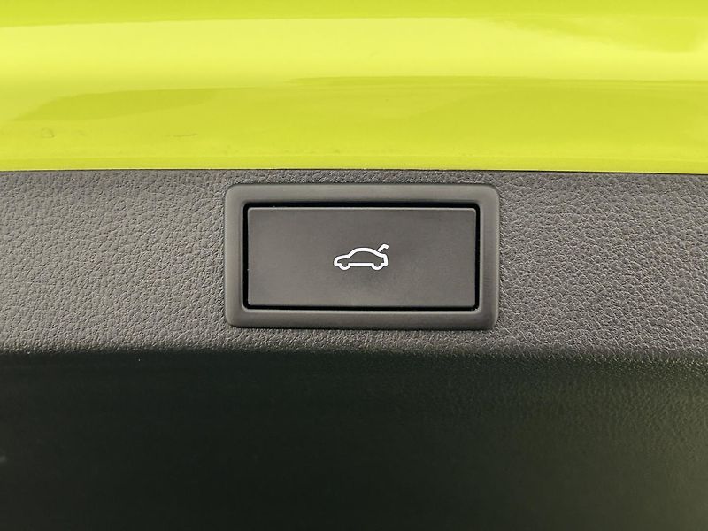 Škoda Octavia 2.0 TSI 4x4 SportLine - fotka 27 z 31