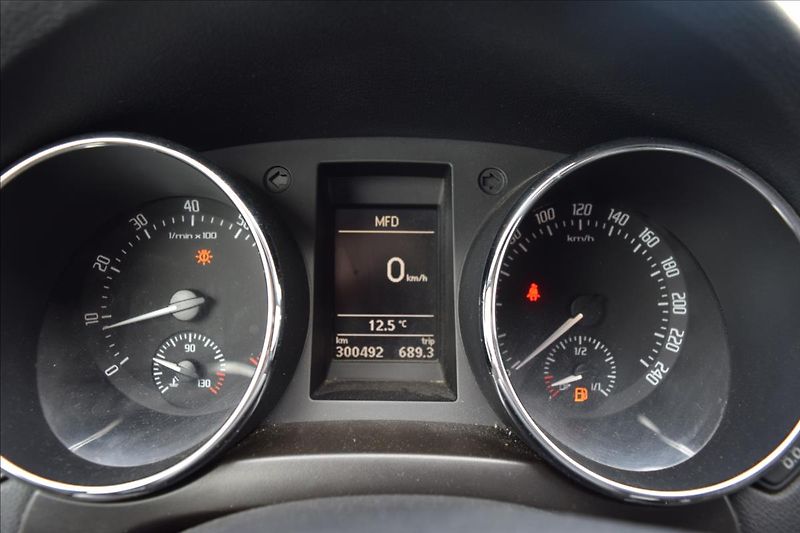 Škoda Yeti 1,8 TSI 118KW 4X4 TAŽNÉ LPG - fotka 41 z 51