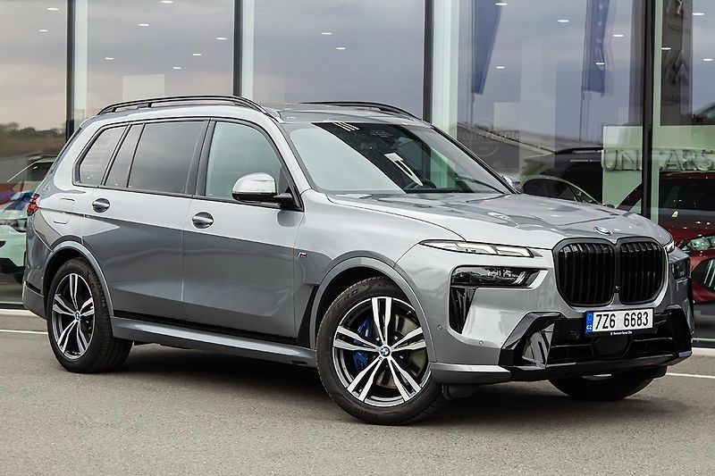 BMW X7 3,0   xDrive40d ČR MpaketHarma - fotka 3 z 32