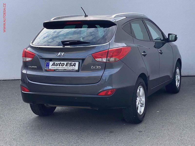 Hyundai ix35 (2011) 2.0i - fotka 4 z 16