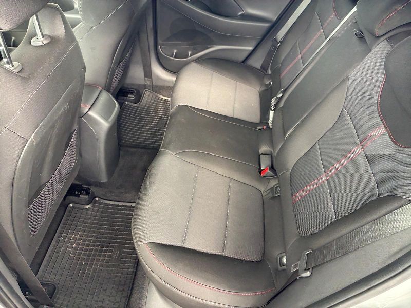 Hyundai i30 (2024) N LINE 1.5T-GDI 118kW CZ DPH - fotka 8 z 11