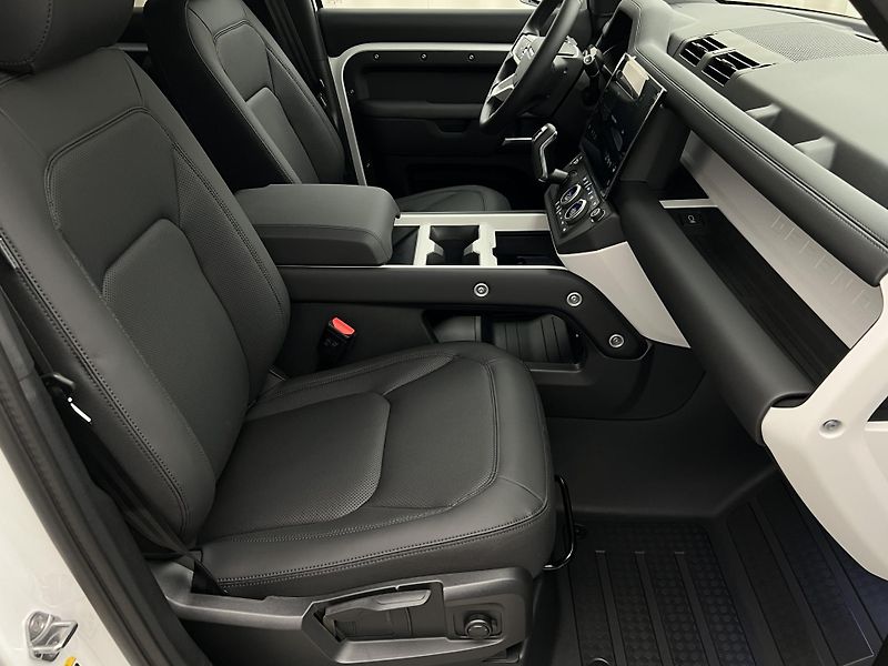 Land Rover Defender (2026) 110 D200 S AWD Aut  - fotka 18 z 50