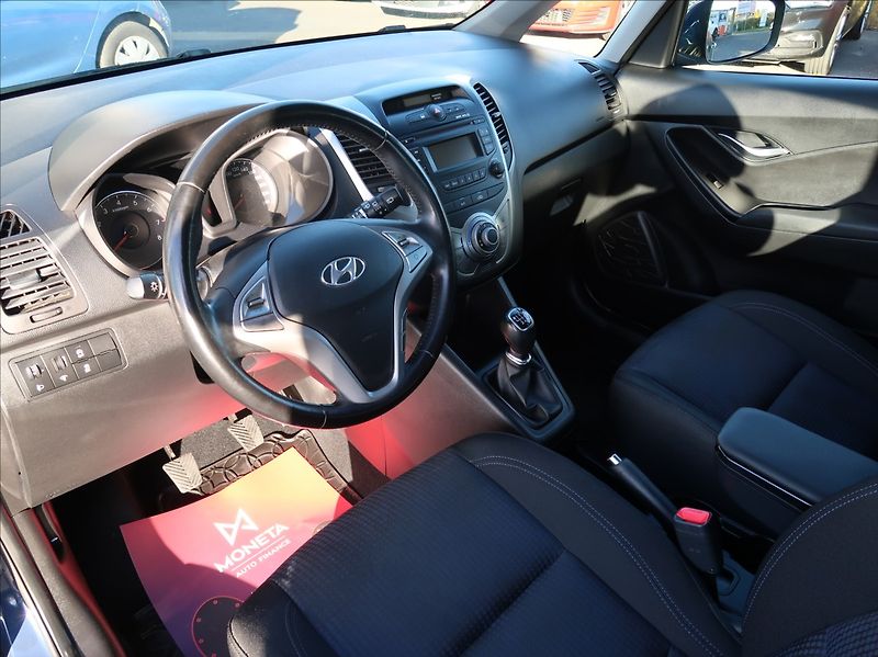 Hyundai ix20 1,6 CVVT,92kW,1majČR,Serv.kn. - fotka 9 z 27
