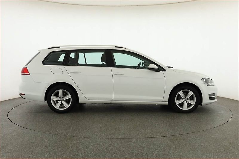 Volkswagen Golf (2014) Highline 1.6 TDI, Tempomat - fotka 6 z 14