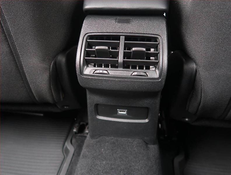 Citroën C4 (2024) 1.2 PureTech, Automat, ČR - fotka 23 z 23