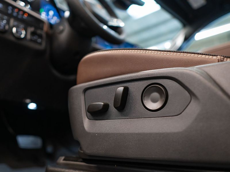 Chevrolet Suburban (2026) 6.2 V8 High Country 2026 - fotka 20 z 47