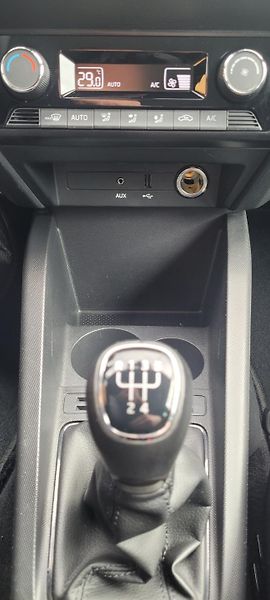 Škoda Fabia (2017) 3 1,2TSi 66kW benzín Drive - fotka 24 z 41
