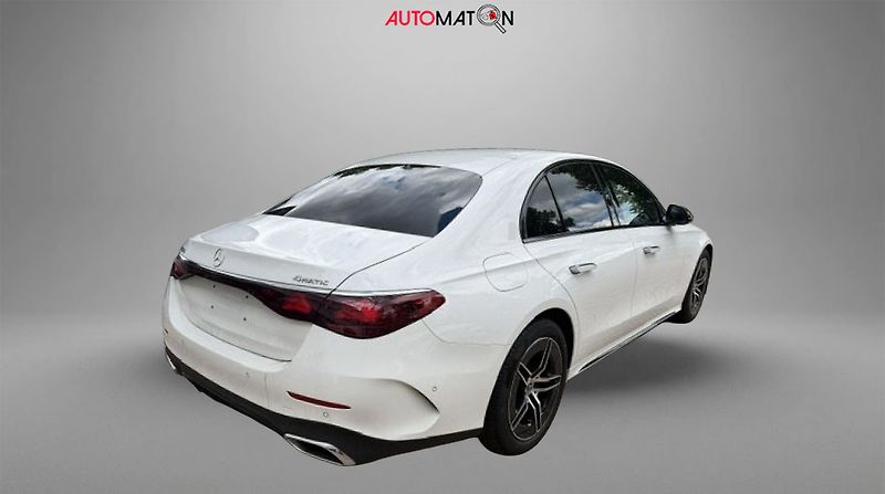 Mercedes-Benz Třídy E 220d 4M AMG Night Distronic - fotka 4 z 10