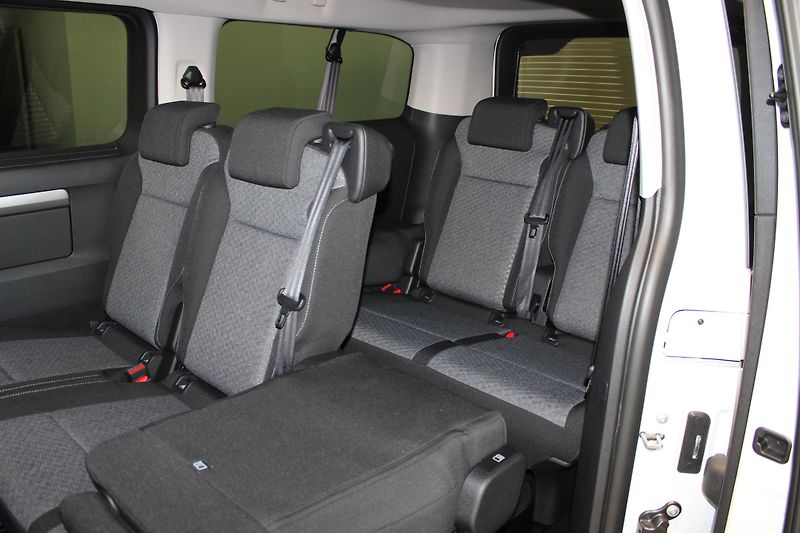 Opel Zafira (2026) Edition 2.2 CDTi 180k AT8 L2L - fotka 17 z 18