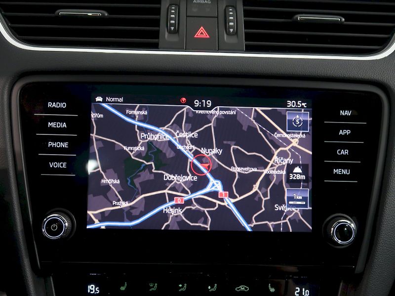 Škoda Octavia (2020) STYLE 2.0TDI 110KW DSG PANORAM - fotka 33 z 47
