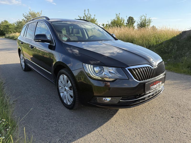 Škoda Superb (2014) 2,0TDI 125kW DSG ELEGANCE - fotka 3 z 81