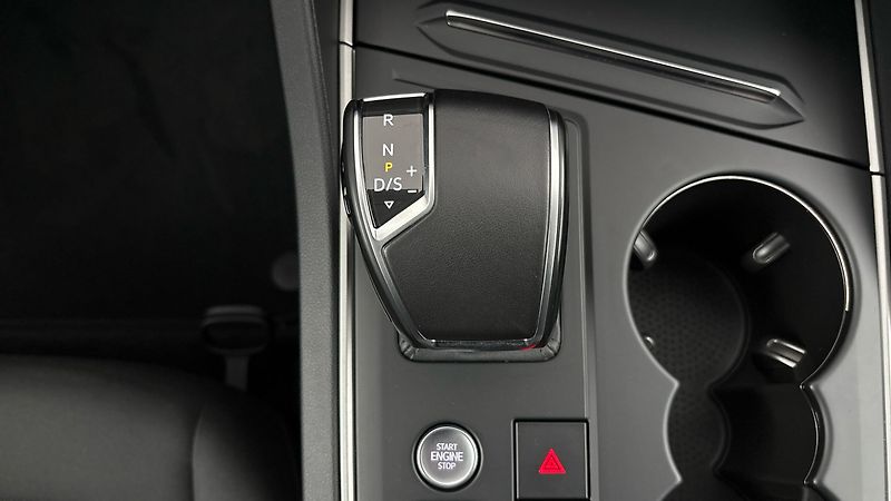 Volkswagen Touareg 3.0 TDI Tiptronic - fotka 24 z 30