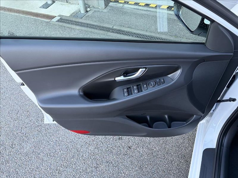 Hyundai i30 (2026) 1,0 T-GDI  WG FL Go Czech - fotka 8 z 22