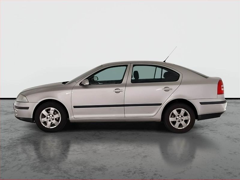 Škoda Octavia (2005) Ambiente 1.6, Serv.kniha - fotka 3 z 18