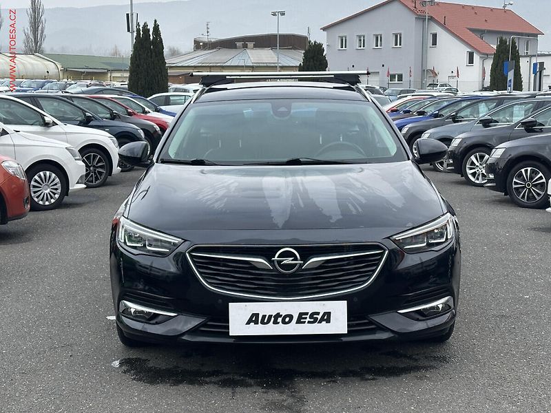 Opel Insignia (2018) 2.0 CDTI, AT - fotka 2 z 22