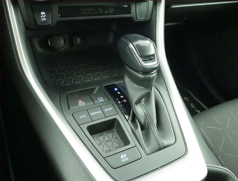 Toyota RAV4 (2022) Business 2.5 Hybrid - fotka 13 z 19