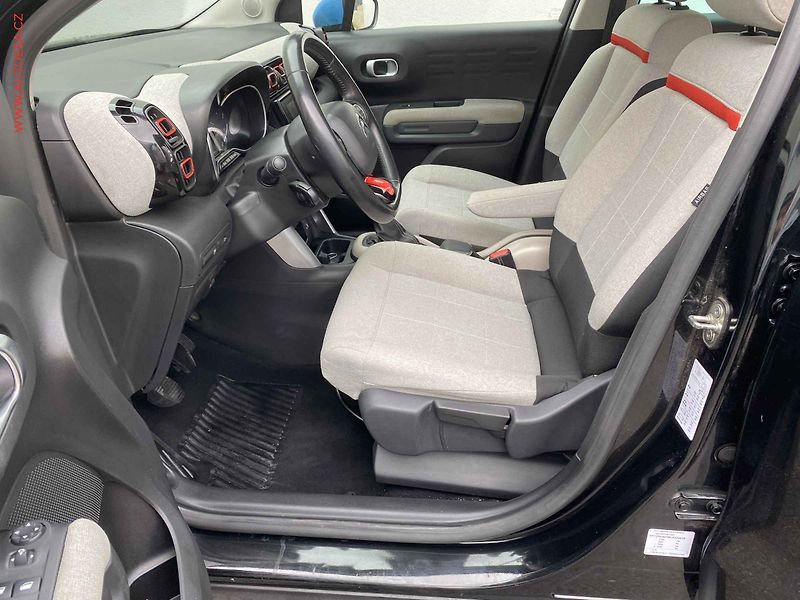 Citroën C3 Aircross (2020) 1.2 PT, Shine, navi, kamera - fotka 9 z 16