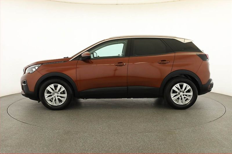 Peugeot 3008 (2017) Active 1.6 BlueHDi, Serv.kniha - fotka 3 z 15