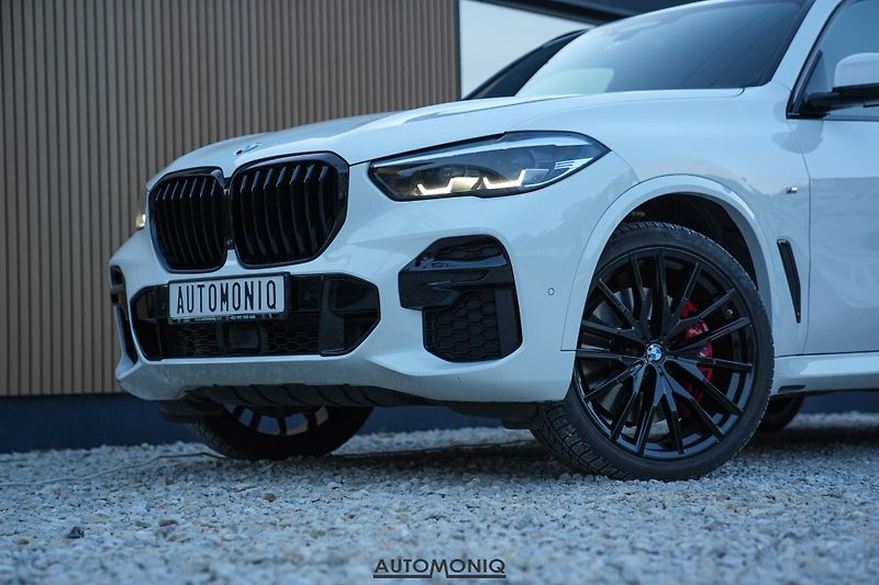 BMW X5 (2023) X5 xDrive40d M Sport Bowers - fotka 10 z 31