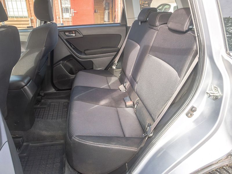 Subaru Forester (2013) 2.0D 108KW – ČR 23.12.2013 - fotka 37 z 48