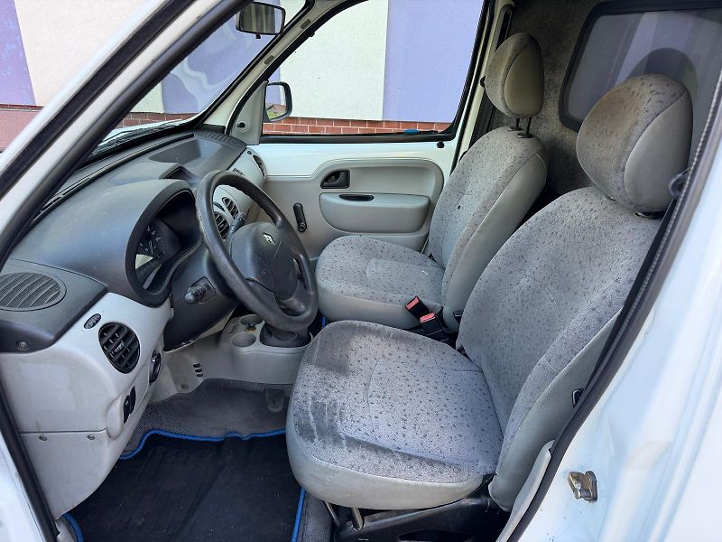 Renault Kangoo 1,5 DCi Long / plošina / boční - fotka 9 z 23