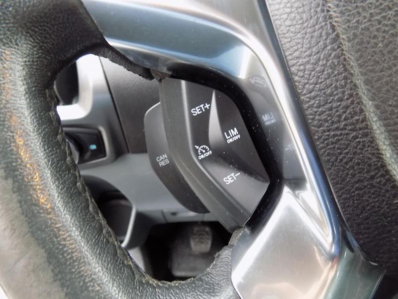 Ford Transit Custom 2,2 TDCI 92 KW L2H1 9 MÍST - fotka 36 z 50
