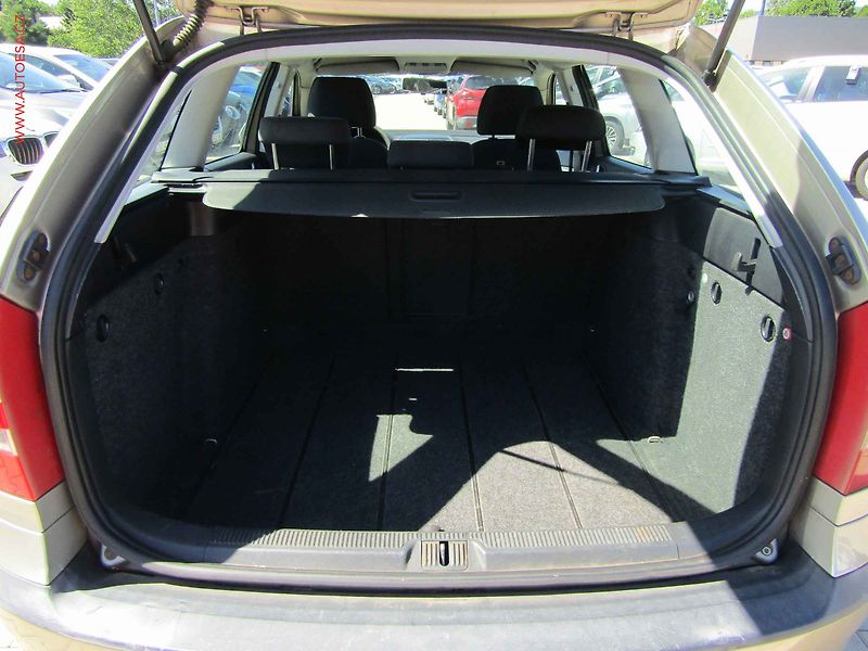 Škoda Octavia (2005) 1.9TDi, Ambiente - fotka 7 z 15