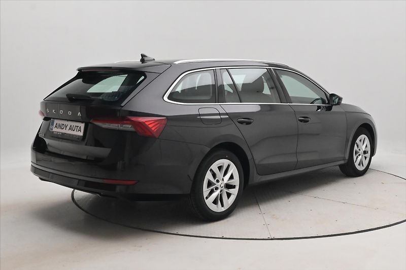 Škoda Octavia 2,0 TDI 110 kW DSG Style Záruk - fotka 5 z 32