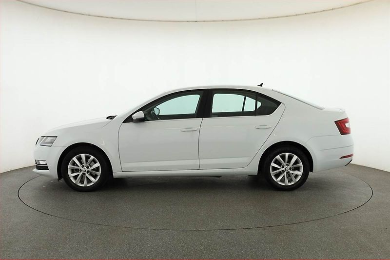 Škoda Octavia (2019) Style 1.5 TSI, Automat - fotka 3 z 19