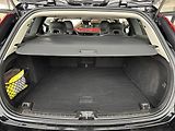 Volvo V60 T6 AWD*Recharge*KeyLess*Tažné - náhled 36