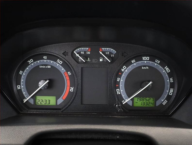 Škoda Fabia (2008) 1.4 16V, Serv.kniha, nová STK - fotka 8 z 14