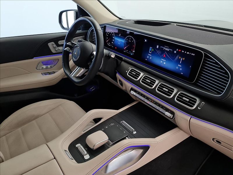 Mercedes-Benz GLS 450 d 4MATIC AMG Line - fotka 18 z 23