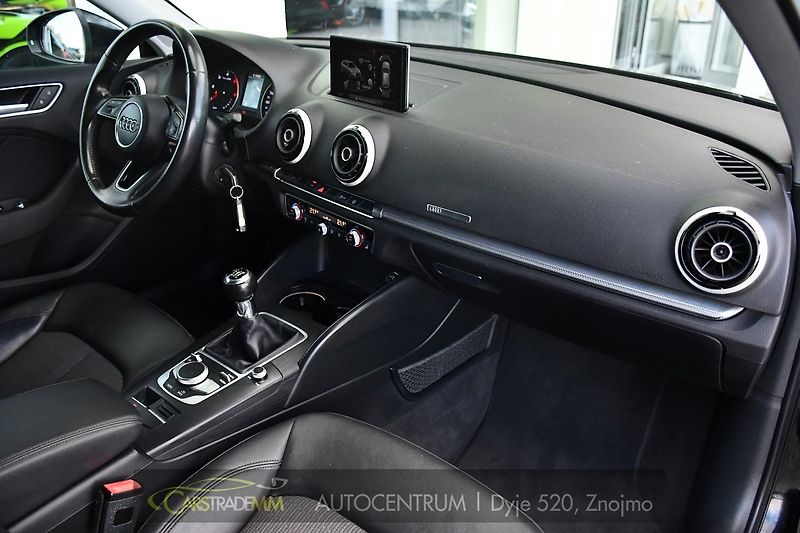 Audi A3 1.6TDi 2xKOLA  - fotka 15 z 40