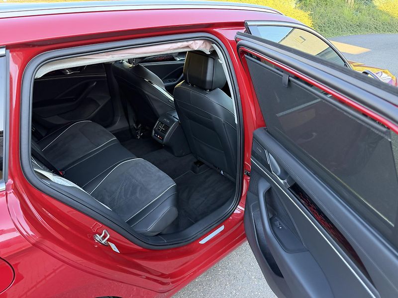 Volkswagen Passat 2,0TDi 147kW 4x4 ELEGANCE  - fotka 19 z 20