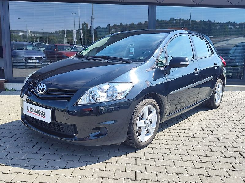 Toyota Auris 1.6 Valvematic/97kW Terra Cool - fotka 1 z 22