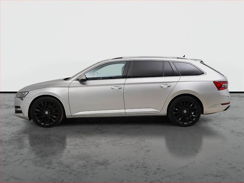 Škoda Superb (2022) Laurin&Klement 2.0 TDI - fotka 3 z 22