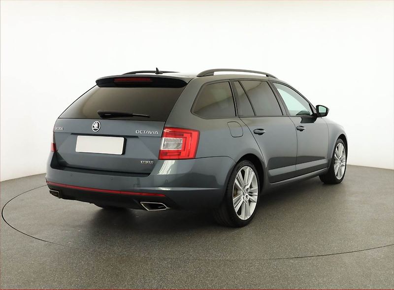 Škoda Octavia (2015) RS 2.0 TDI, Automat, Kůže - fotka 5 z 20