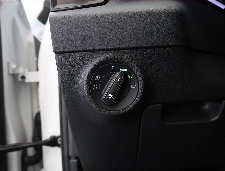 Škoda Karoq (2022) Sportline 2.0 TDI, digi klima - fotka 24 z 26