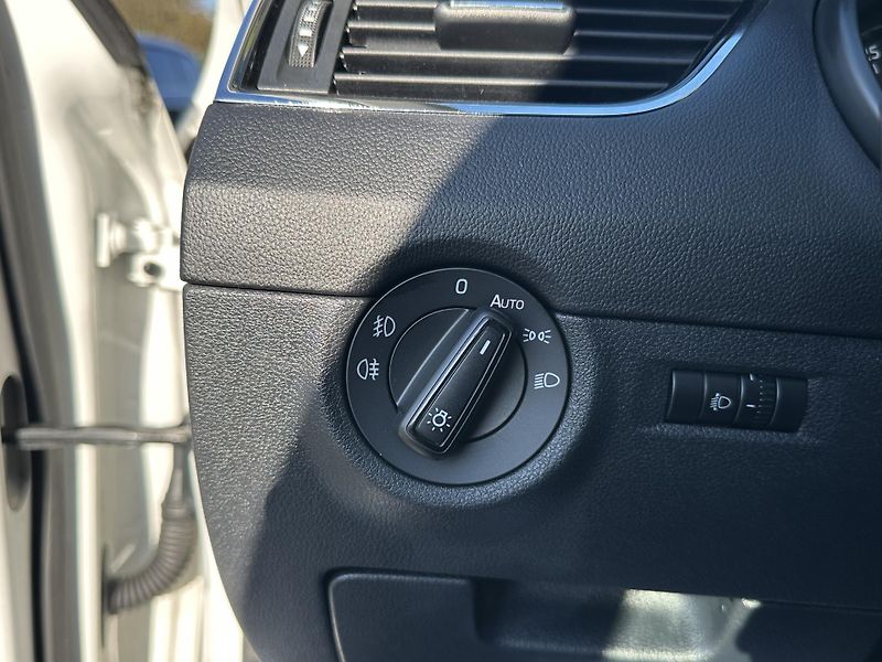 Škoda Octavia (2014) KOMBI 4x4 *1.6TDI/77kW *2.Maj - fotka 9 z 38