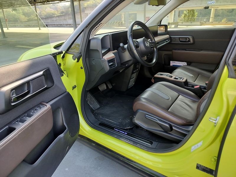 Honda e Advance, kůže - fotka 9 z 26