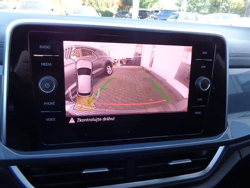 Volkswagen T-Roc 1.5 TSI Style  110 kW - fotka 15 z 29