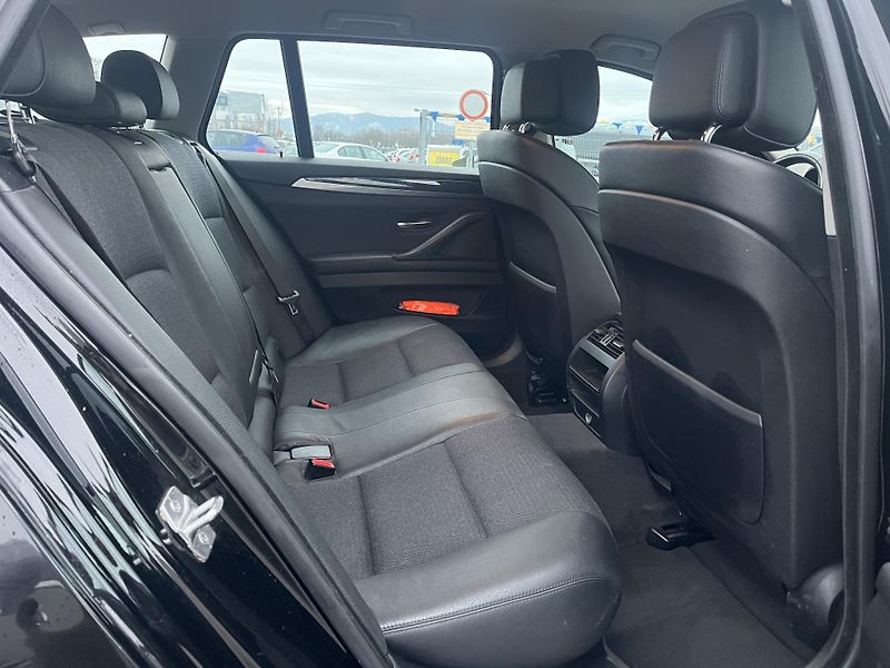BMW Řada 5 (2014) KOMBI 525 Xdrive - fotka 14 z 14