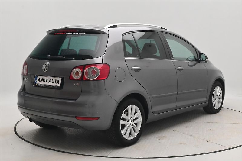 Volkswagen Golf Plus 1,6 TDI 77kW KLIMA Tažné - fotka 5 z 29