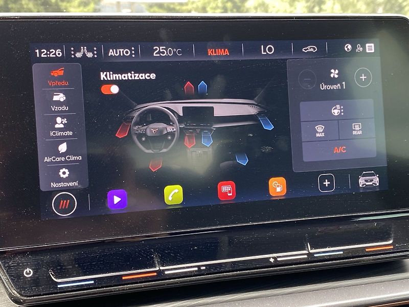 Cupra Formentor (2024) 1.5 TSI DSG - fotka 13 z 34
