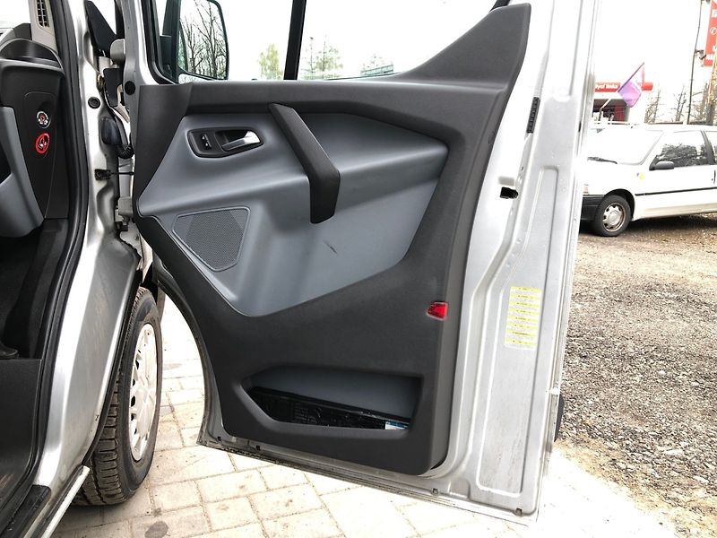 Ford Transit Custom (2014) 2.2 TDCi - fotka 12 z 26