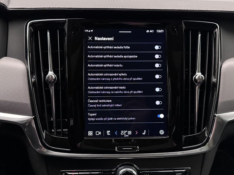 Volvo V90 T6 AWD RECHARGE BRIGHT PLUS  - fotka 35 z 46