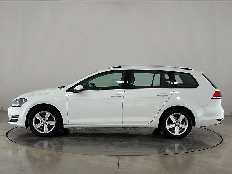 Volkswagen Golf Highline DSG - fotka 3 z 28