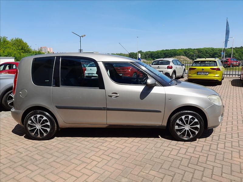 Škoda Roomster 1,4 TDi STÁLE U NÁS - fotka 5 z 17