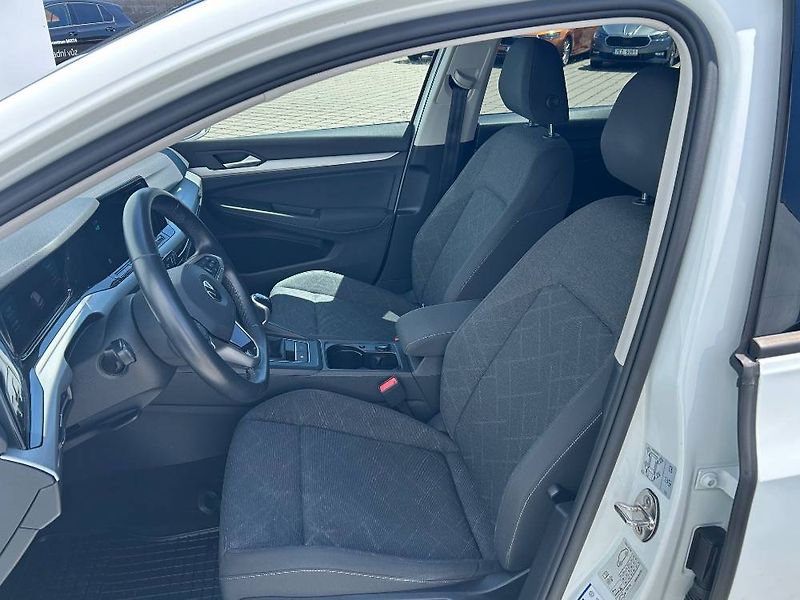 Volkswagen Golf Life 6G 1,5TSi - fotka 6 z 24