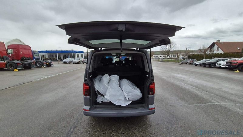 Volkswagen Multivan 2,0 TDi 110 kW - fotka 12 z 19